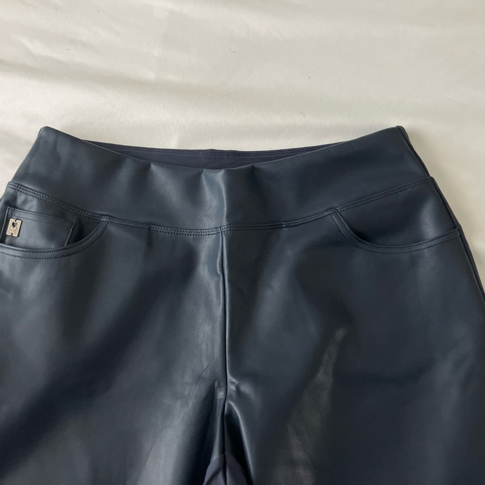 Belle by Kim Gravel Petite Faux Leather Front, Ponte Back Pant- (Sz 12P) A661398 - Picture 3 of 8